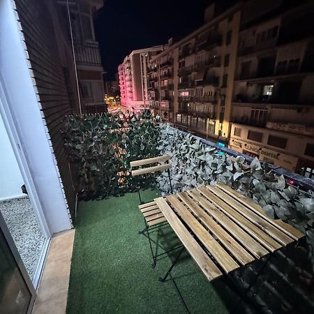 Apartamento De Habitaciones Privadas En El Centro De Málaga Buitenkant foto