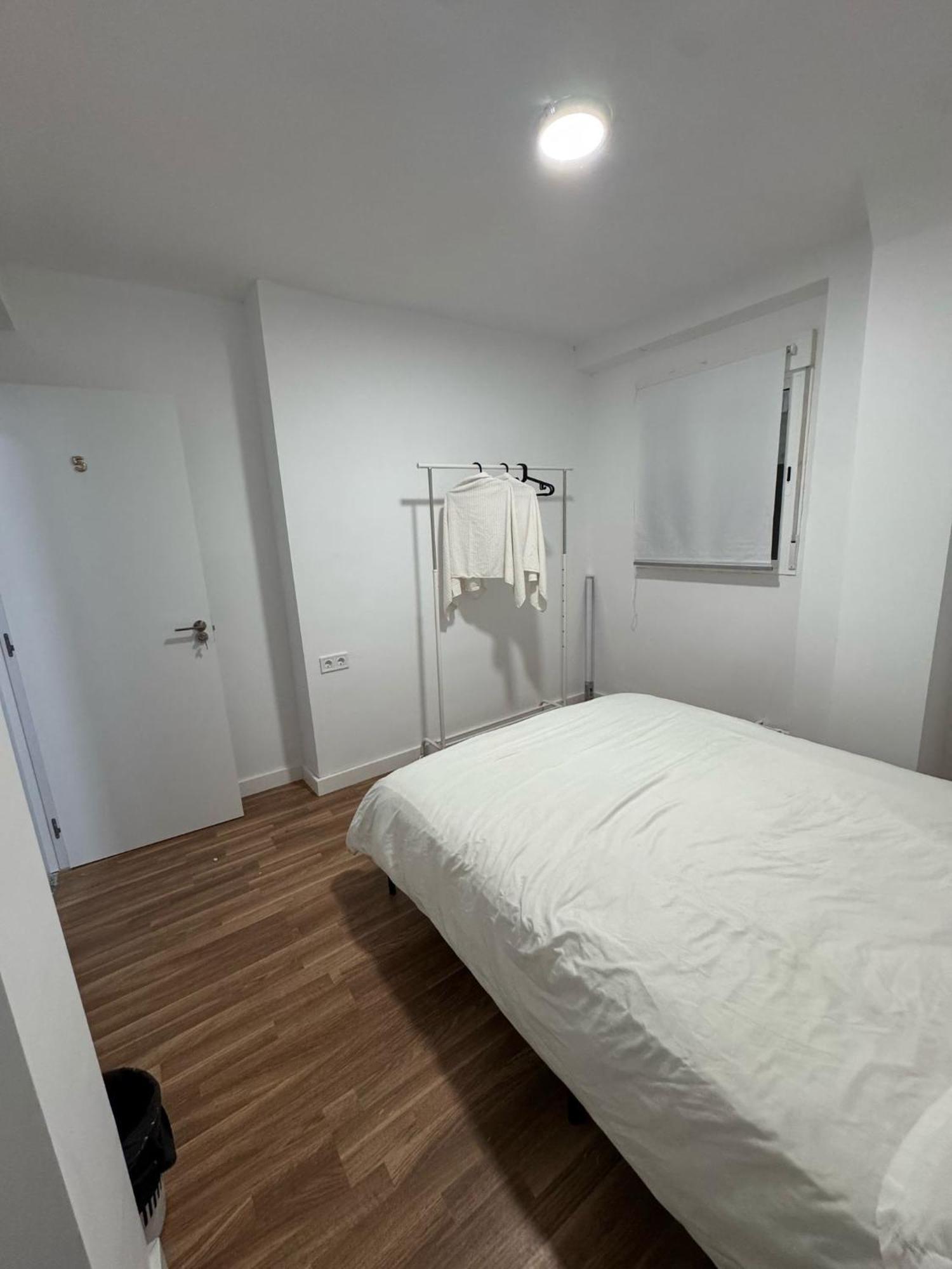 Apartamento De Habitaciones Privadas En El Centro De Málaga Buitenkant foto